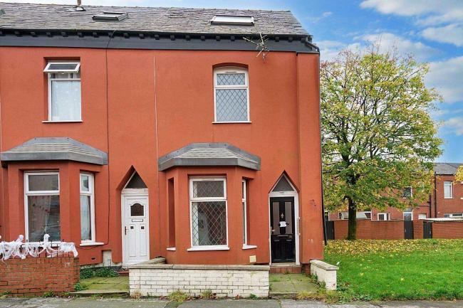 16 Fairbairn Street, Horwich, Bolton, Greater Manchester, BL6 5NF 6