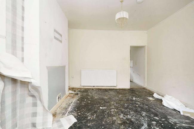 16 Fairbairn Street, Horwich, Bolton, Greater Manchester, BL6 5NF 6