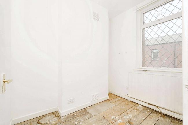 16 Fairbairn Street, Horwich, Bolton, Greater Manchester, BL6 5NF 6