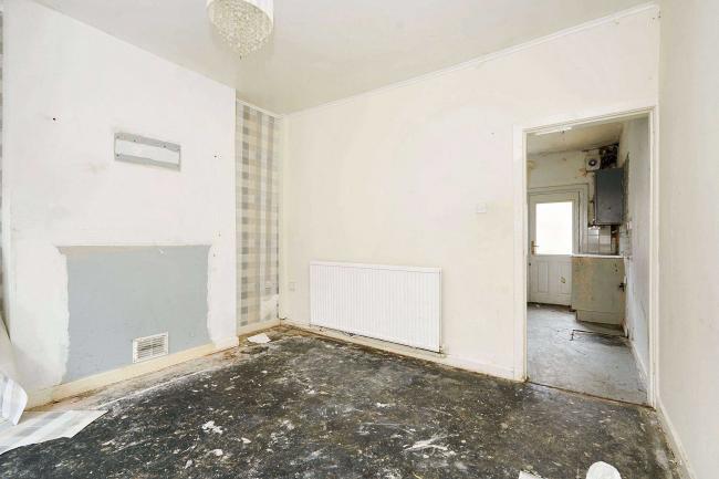 16 Fairbairn Street, Horwich, Bolton, Greater Manchester, BL6 5NF 6