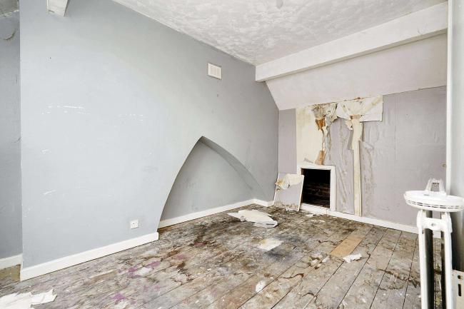 16 Fairbairn Street, Horwich, Bolton, Greater Manchester, BL6 5NF 6