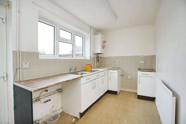 27 Coronation Avenue, Warboys, Huntingdon, Cambridgeshire, PE28 2TL 10