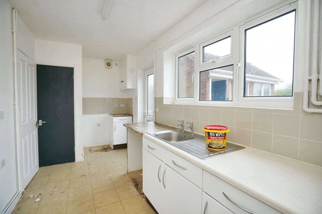 27 Coronation Avenue, Warboys, Huntingdon, Cambridgeshire, PE28 2TL 10