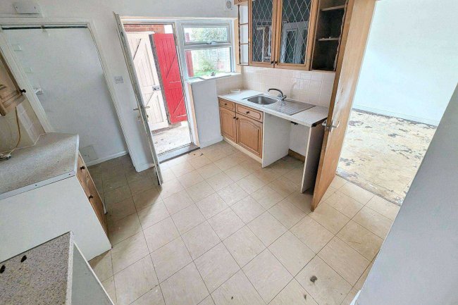 10 Royce Road, Alwalton, Peterborough, Cambridgeshire, PE7 3UR 6