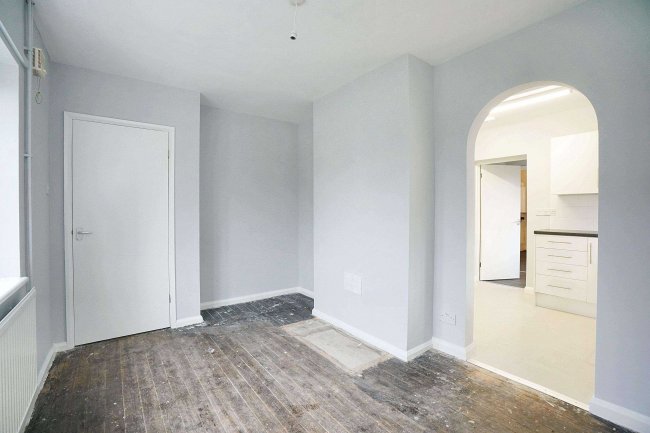 51 Green End Road, Sawtry, Huntingdon, Cambridgeshire, PE28 5UY 10