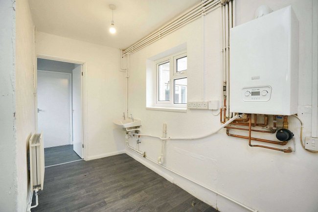 51 Green End Road, Sawtry, Huntingdon, Cambridgeshire, PE28 5UY 10