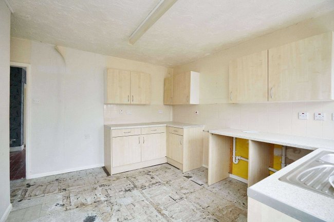 275 Herne Road, Ramsey St Mary's, Huntingdon, Cambridgeshire, PE26 2TB 4