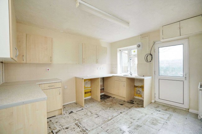 275 Herne Road, Ramsey St Mary's, Huntingdon, Cambridgeshire, PE26 2TB 4