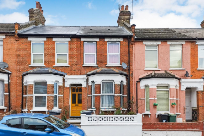 28 Sperling Road, Tottenham, London N17 6UL 2