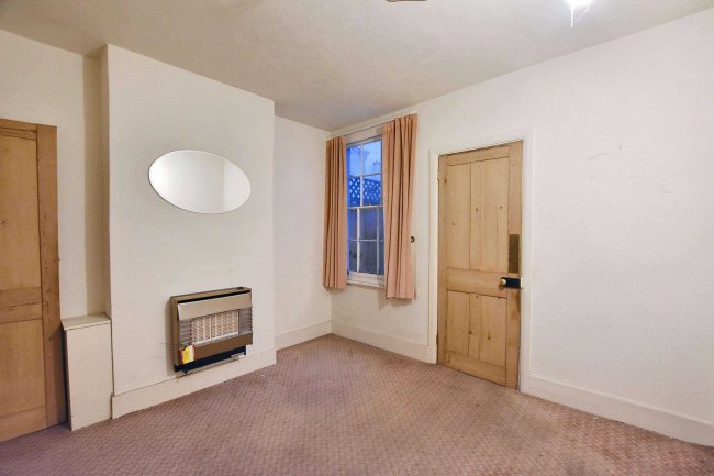 8 Keens Road, Croydon CR0 1AH 4