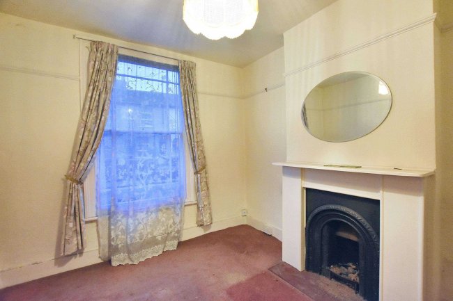 8 Keens Road, Croydon CR0 1AH 4