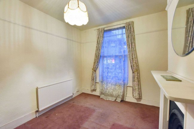 8 Keens Road, Croydon CR0 1AH 4