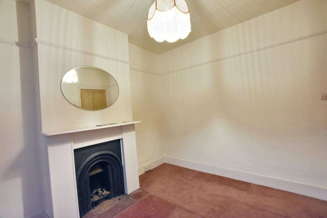 8 Keens Road, Croydon CR0 1AH 4