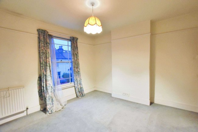 8 Keens Road, Croydon CR0 1AH 4