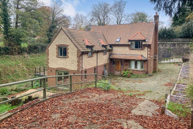 7 Stonelands Park, Ryde, PO33 3BD 8