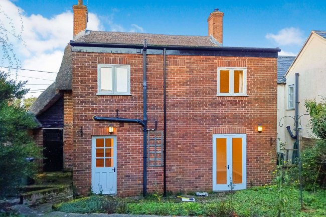 9 Wilsford, Devizes, Pewsey, SN9 6HB 6