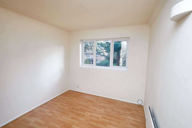 10 Alders Close, Wanstead, E11 3RZ 9