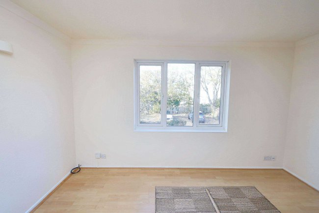 10 Alders Close, Wanstead, E11 3RZ 9