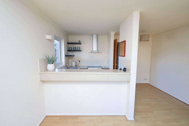 10 Alders Close, Wanstead, E11 3RZ 9