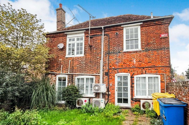 43 High Street, Sturry, Canterbury, Kent, CT2 0BD 10