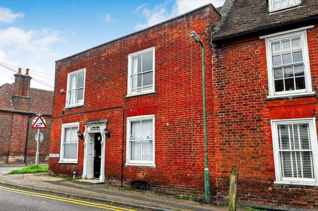 43 High Street, Sturry, Canterbury, Kent, CT2 0BD 10