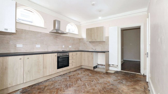 15 Mickleburgh Hill, Herne Bay, CT6 6AB 6