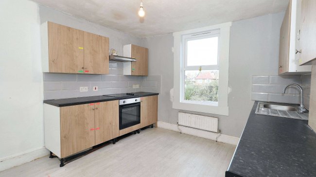 15 Mickleburgh Hill, Herne Bay, CT6 6AB 6