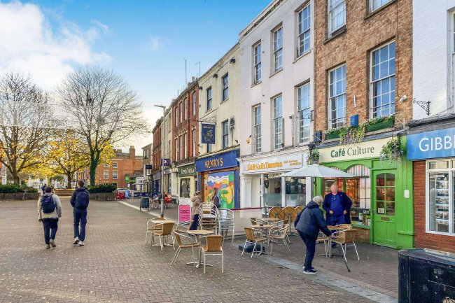 47 High Street, Taunton, Somerset TA1 3PR 52