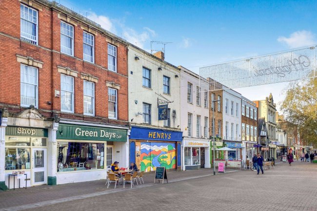 47 High Street, Taunton, Somerset TA1 3PR 52