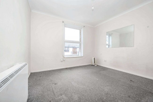 Flat 3, 49 Elm Grove, Southsea, Hampshire, PO5 1JF 8