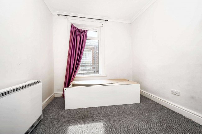 Flat 3, 49 Elm Grove, Southsea, Hampshire, PO5 1JF 8