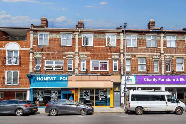 Flat 3, 49 Elm Grove, Southsea, Hampshire, PO5 1JF 8