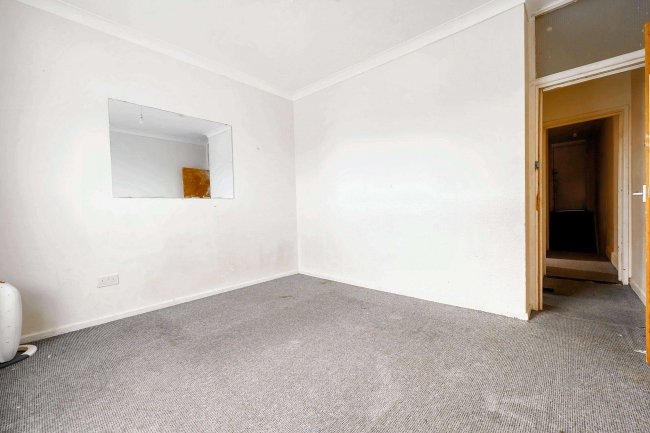 Flat 3, 49 Elm Grove, Southsea, Hampshire, PO5 1JF 8