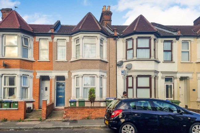 40 Woolwich Road, Bexleyheath, Kent, DA7 4HU 6