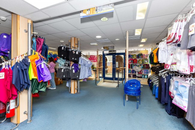 5 Church Square, High Wycombe HP11 2DE 7