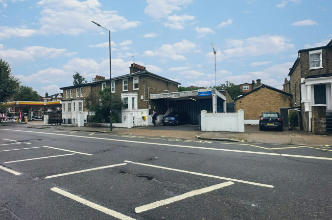 Chiswick Ambulance Station, 368 Goldhawk Road, Chiswick, W6 0XF 8