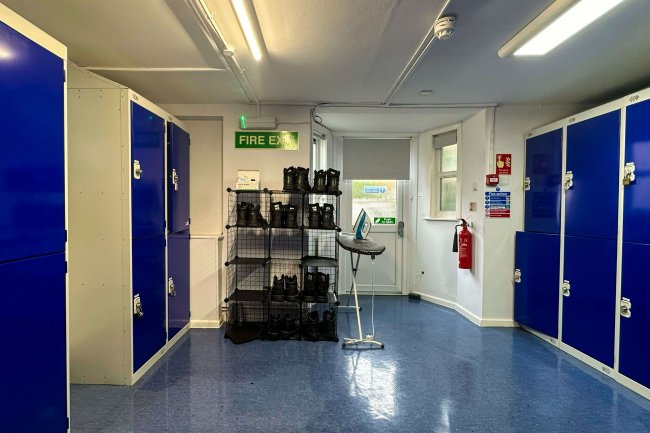 Chiswick Ambulance Station, 368 Goldhawk Road, Chiswick, W6 0XF 8