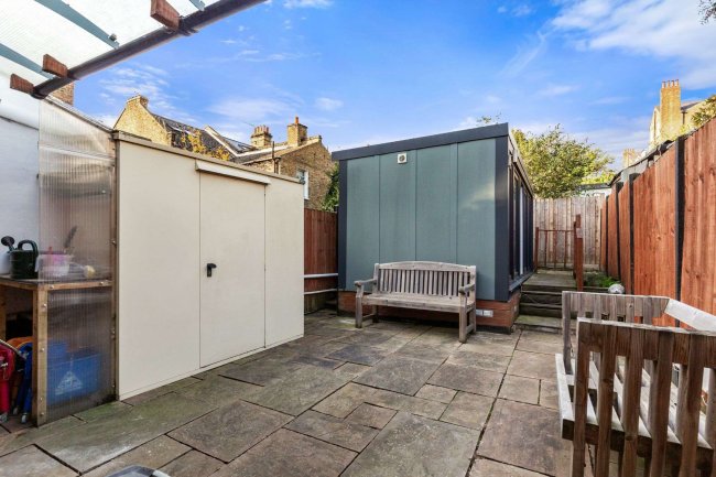 88/88A Willesden Lane, Kilburn, London NW6 7TA 10