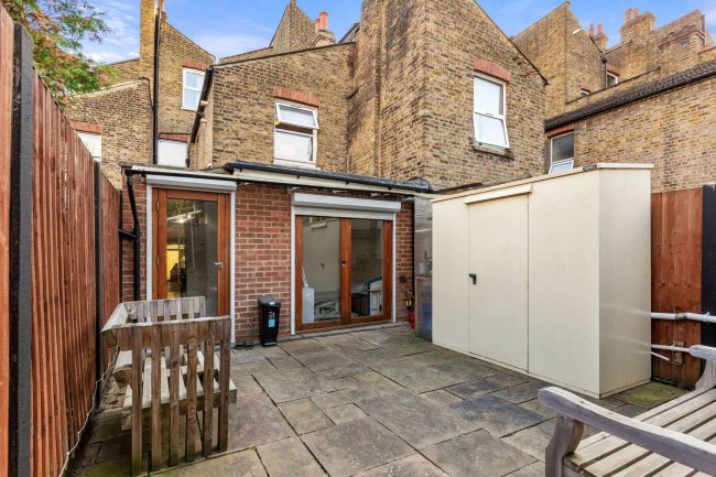 88/88A Willesden Lane, Kilburn, London NW6 7TA 10