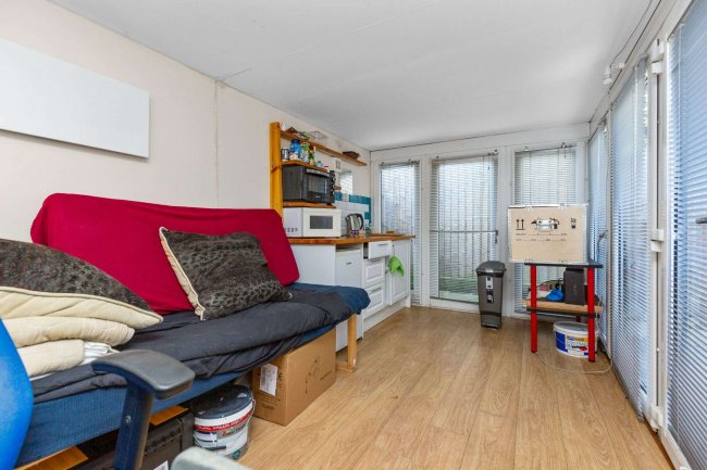 88/88A Willesden Lane, Kilburn, London NW6 7TA 10