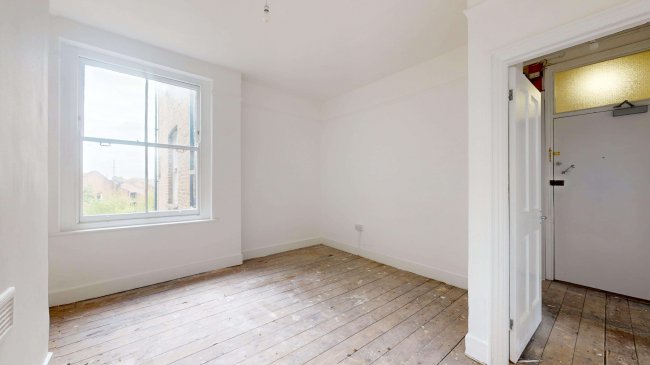 Flat 3, 28 Cathcart Hill, Tufnell Park, London, N19 5QN 4