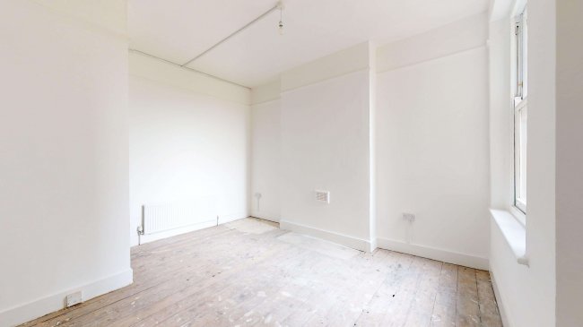 Flat 3, 28 Cathcart Hill, Tufnell Park, London, N19 5QN 4