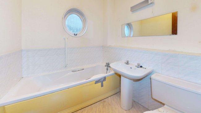 1 Oxley Close, Bermondsey, London SE1 5HF 2