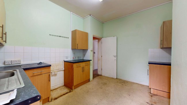 Flat B 58 Hemberton Road, Clapham, London SW9 9LJ 10