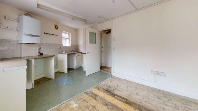 Flat 20C Lorne Gardens, Kensington, London, W11 4UY 2