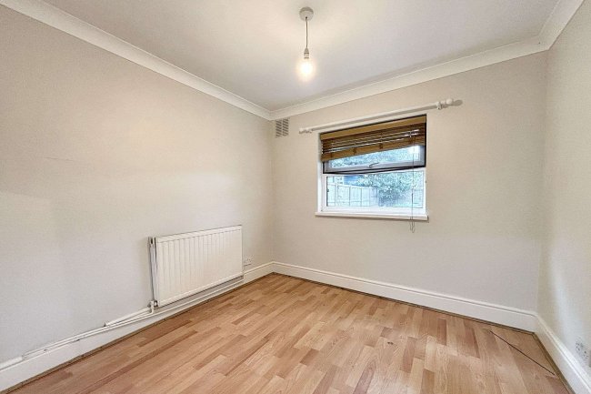 65 Granville Road, Walthamstow, London E17 9BS 9