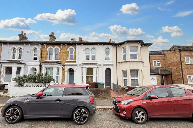 65 Granville Road, Walthamstow, London E17 9BS 9