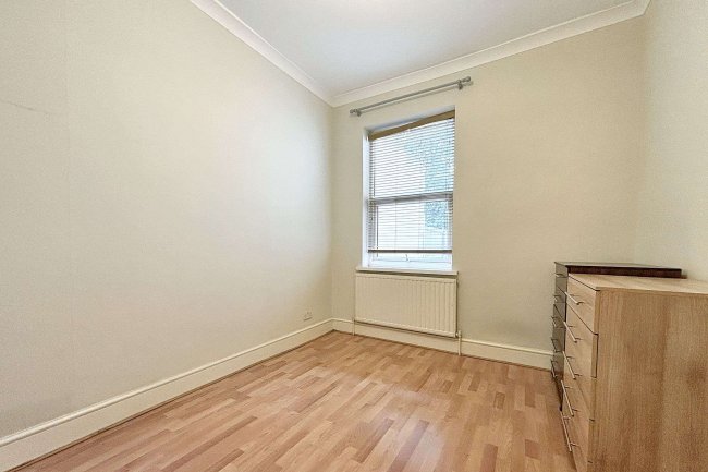 65 Granville Road, Walthamstow, London E17 9BS 9