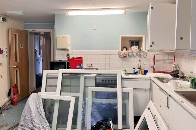 25 Whitworth Road, South Norwood, SE25 6XQ 10