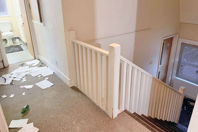 25 Whitworth Road, South Norwood, SE25 6XQ 10